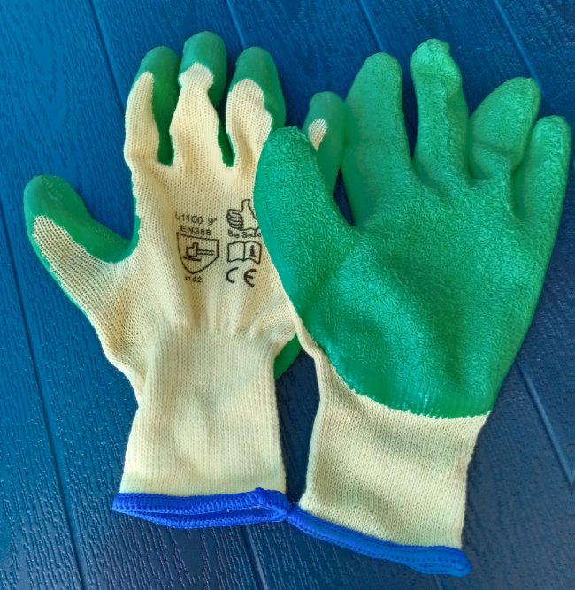 ถุงมือกันบาดเคลือบยางธรรมชาติ สีเขียว ( Knitted Latex green Gloves )